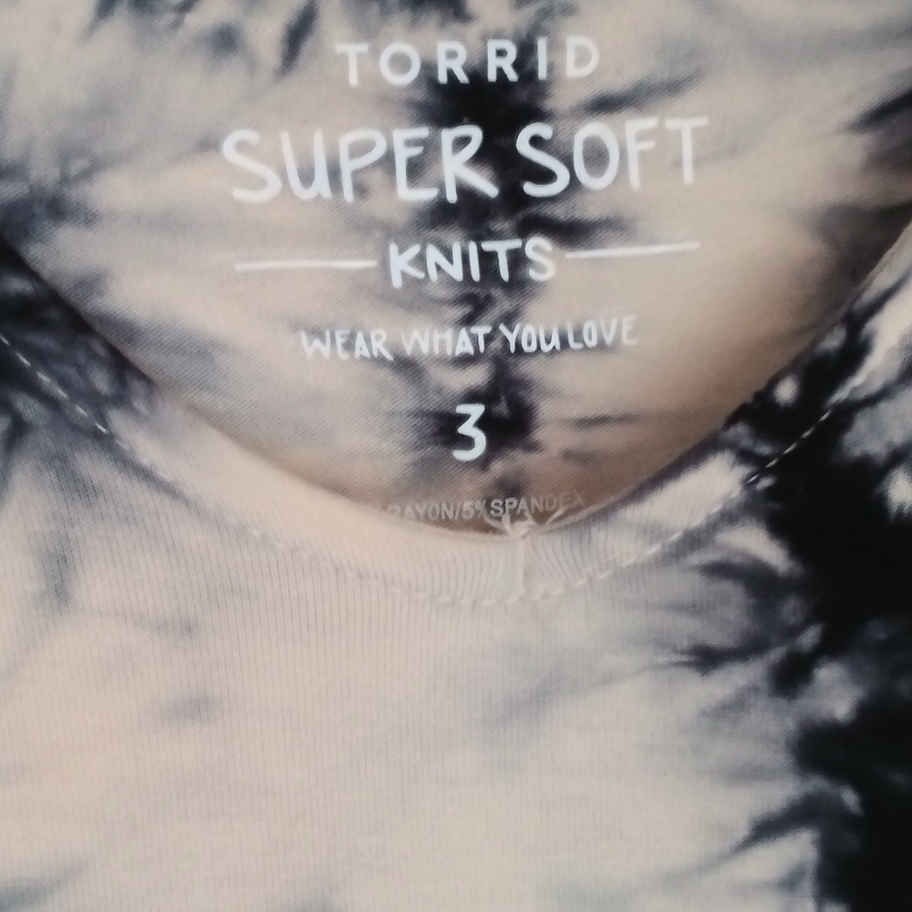 Torrid Hoodie Top Women 3X Blue & Pink Asymmetrical Long Sleeve Soft Knit Relax - Picture 2 of 3